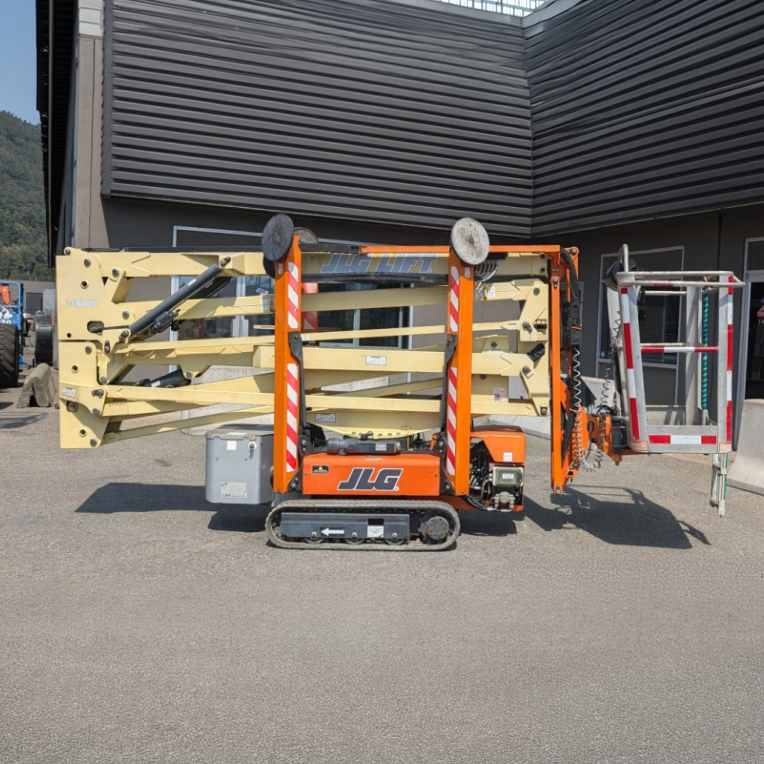 JLG X550AJ Spec Sheet