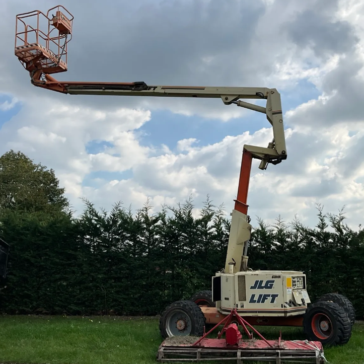 JLG 60HA
