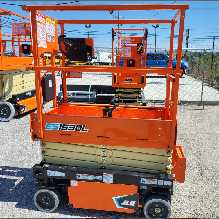 JLG ES1530M
