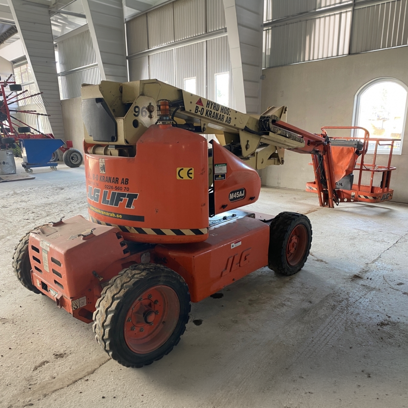 JLG M45AJ