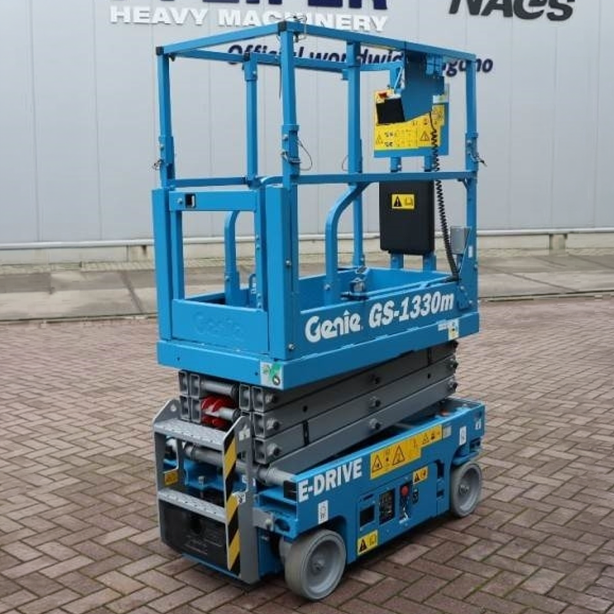 Genie GS-1330m