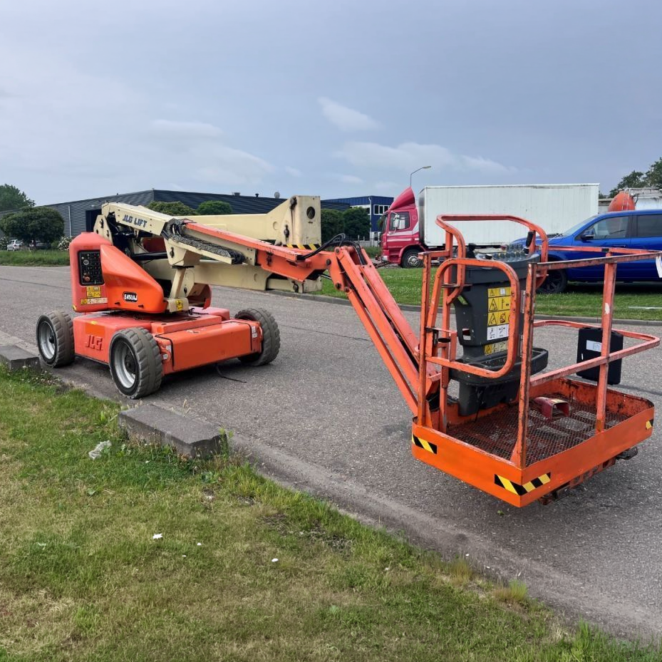 JLG E450AJ
