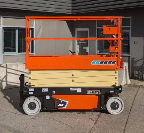 JLG ES2632