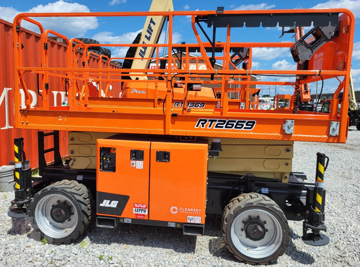 JLG RT2669